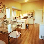 Home Inn Calgary Tuscany